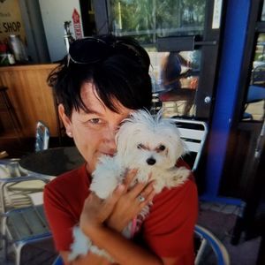 Meet your Posher, Angela